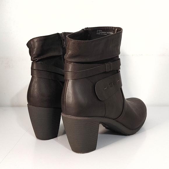 Kelly and Katie Bootie - Picture 2 of 11